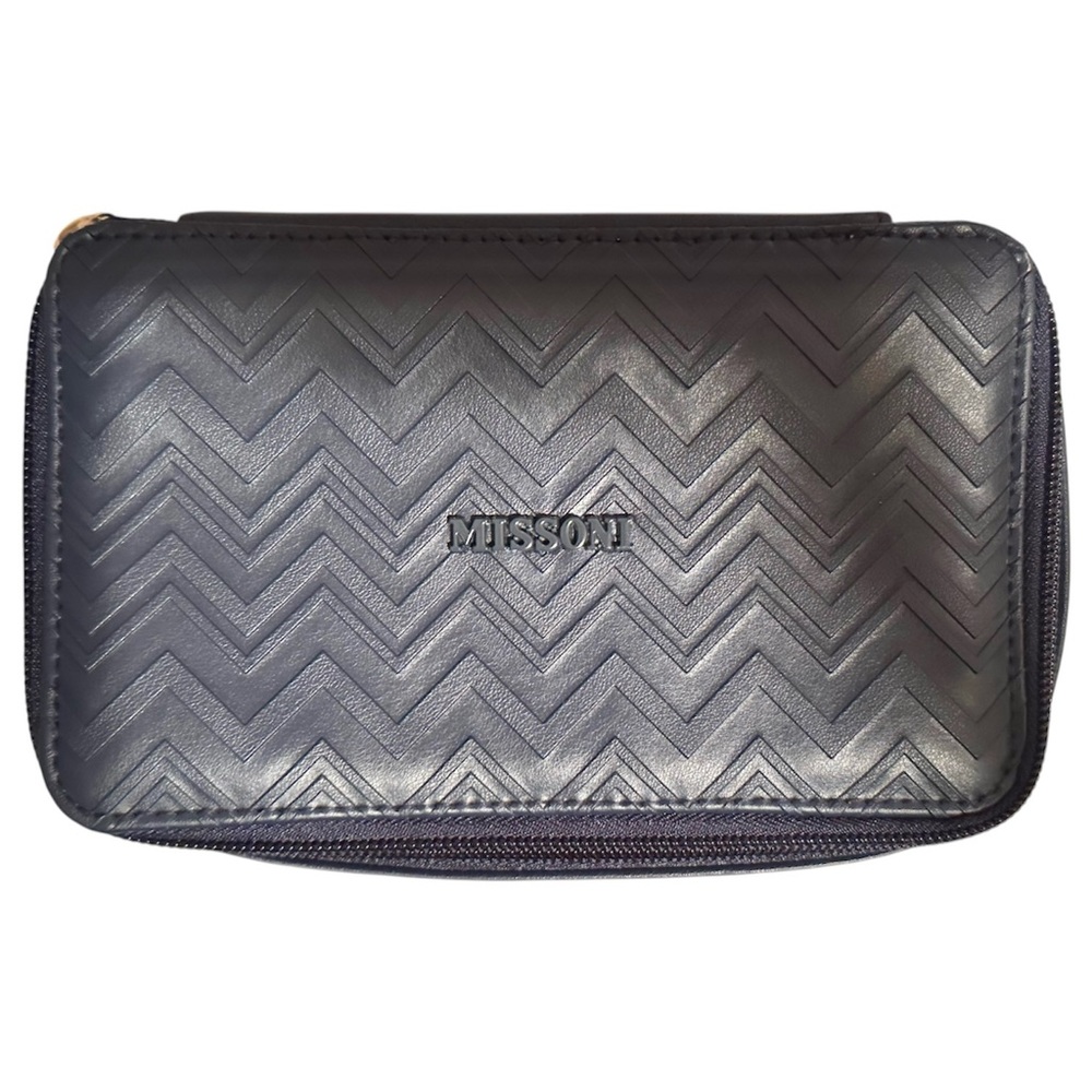 Missoni Delta Travel Kit Exclusively for Delta Navy Blue Perfect for Toiletries